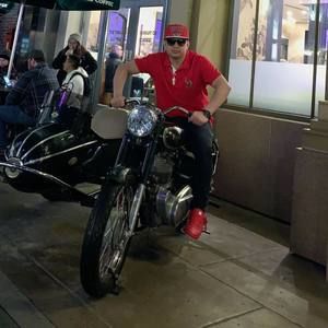 Meet your Posher, Genaro